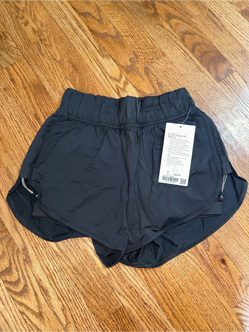 NWT lululemon athletica Black Strides Ahead Athletic HR Short 4” graphite grey